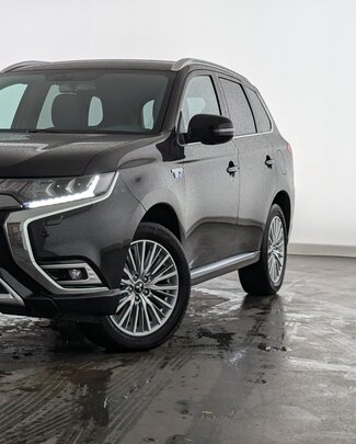 mitsubishi-plug-in-hybrid-outlander